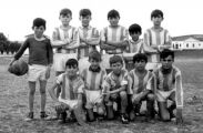 Equipo de fútbol del colegio en 1968